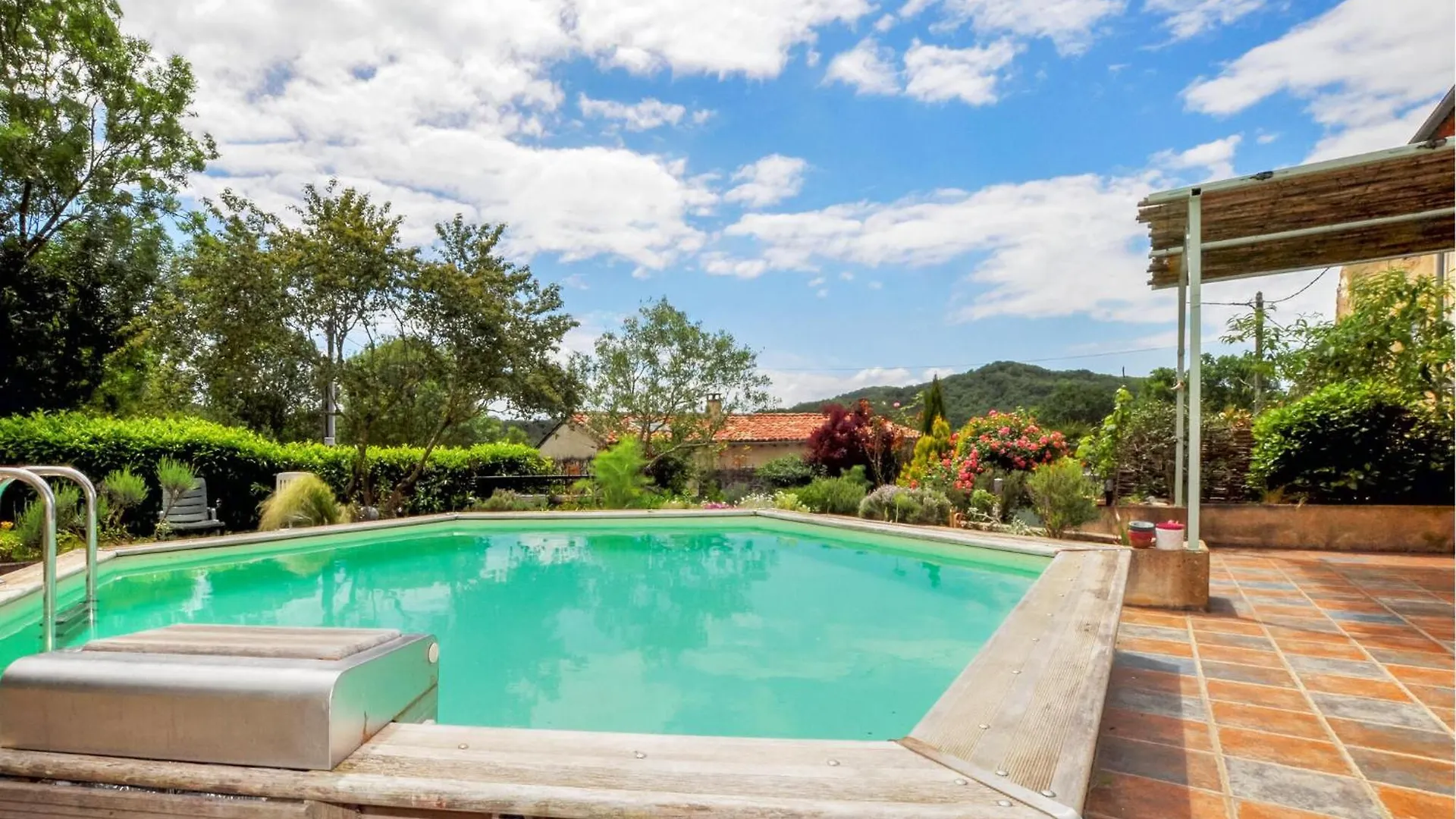 Amazing Home In Dun With Outdoor Swimming Pool France